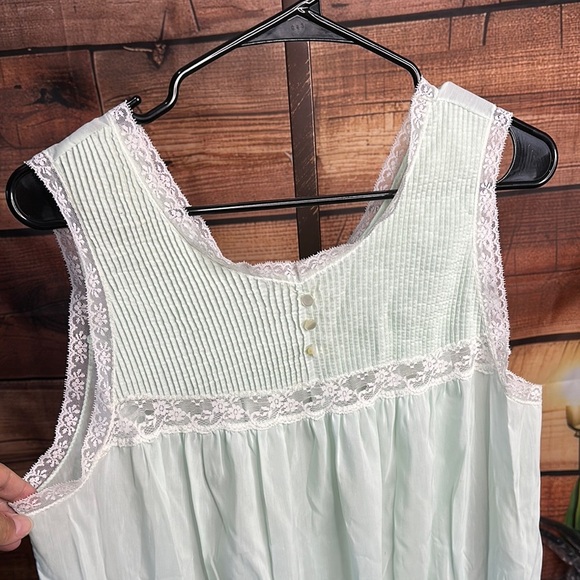 Blue Green Vintage Chemise with Empire Waist and A-Line Silhouette - Picture 2 of 8